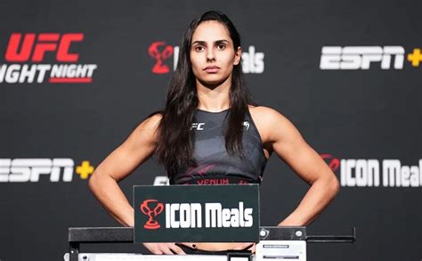 onlyfans jessica andrade|Brasileira do UFC se arrepende de Onlyfans e revela abuso na